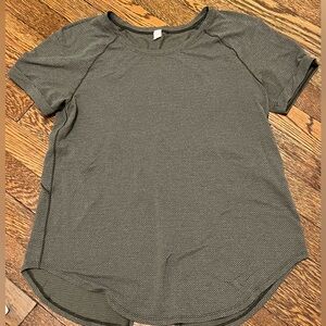 Lulu T shirt, size 4, cool green pattern